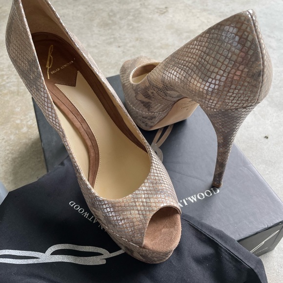 Brian Atwood Bambola snake platform pumps-worn once EUC! - Picture 3 of 5